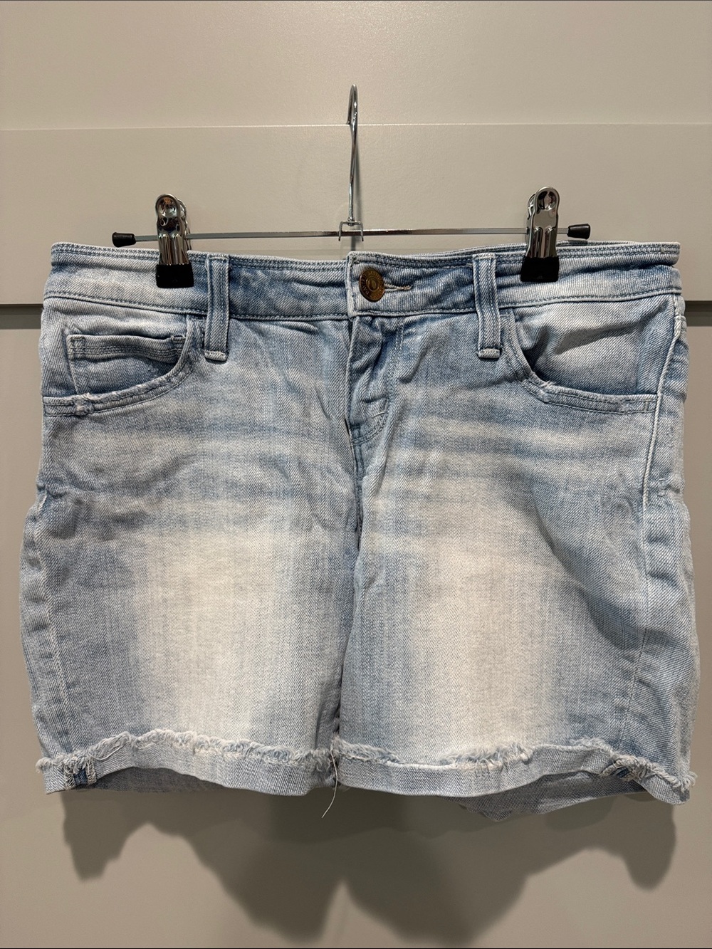 Daytrip Light Blue Denim Frayed-Hem Shorts